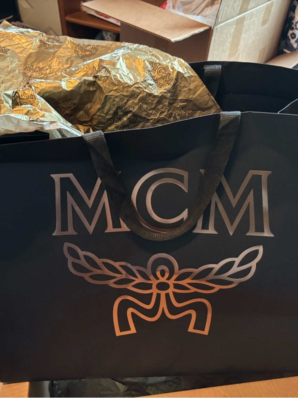 NWT MCM Aren Tote – Blue Denim Visetos – BRAND NEW Full Set (Dust Bag & Papers) - Picture 9 of 12